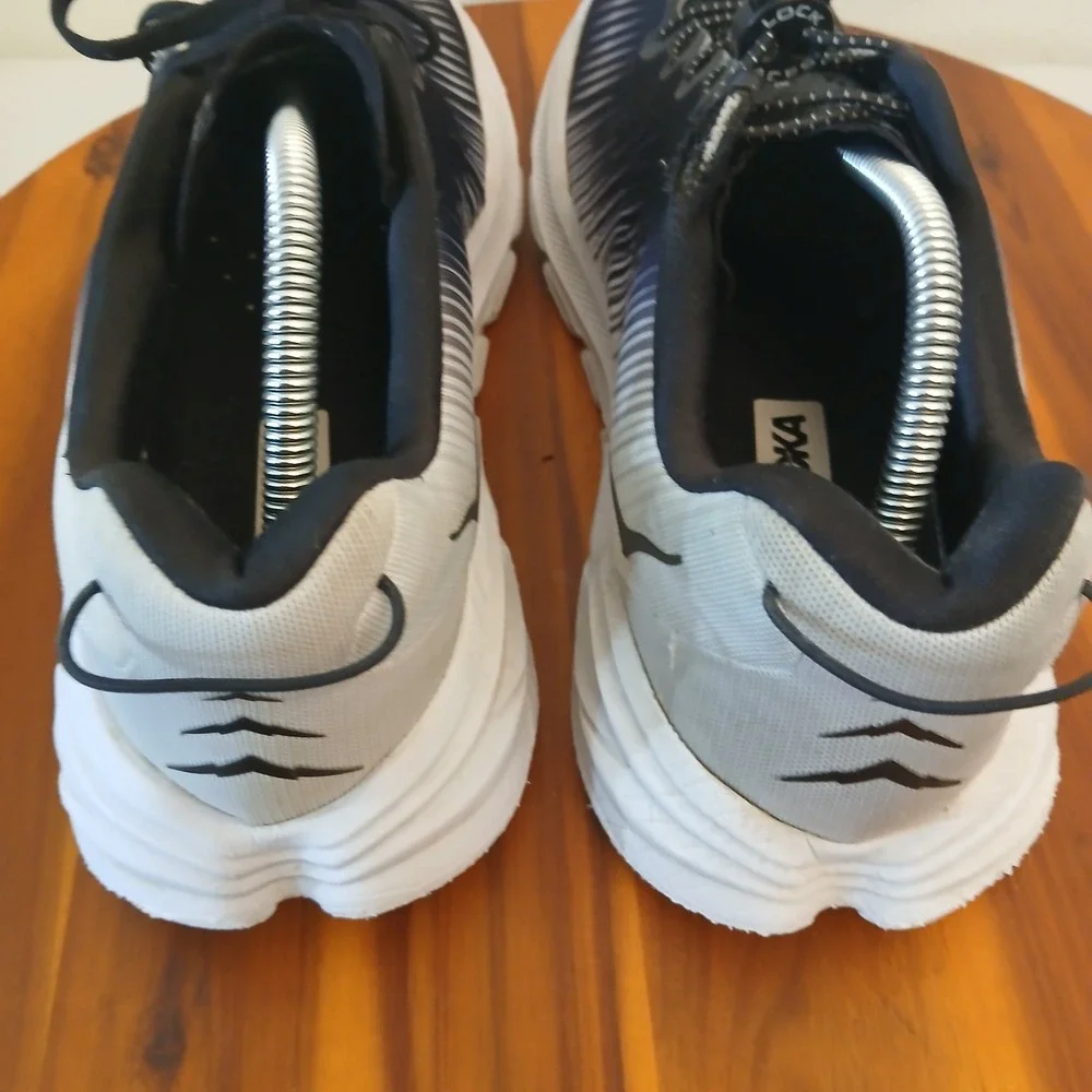 Hoka One One Rincon 3 Mens 12 Black White Running Shoes Sneakers 1119395 BWHT